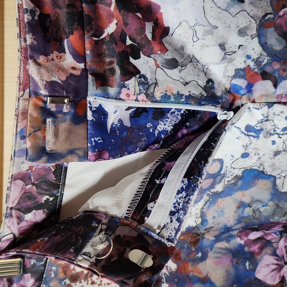 H&M Floral Pants - Picture 5 of 6